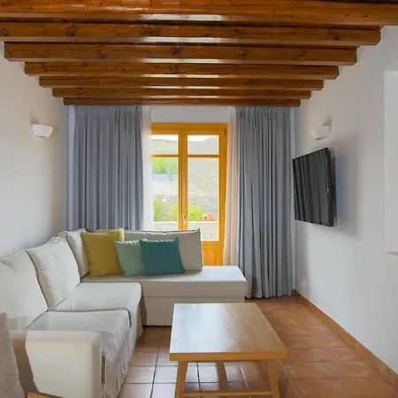 Bella Andros Kato Fellos