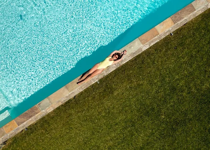 Bella Andros Kato Fellos