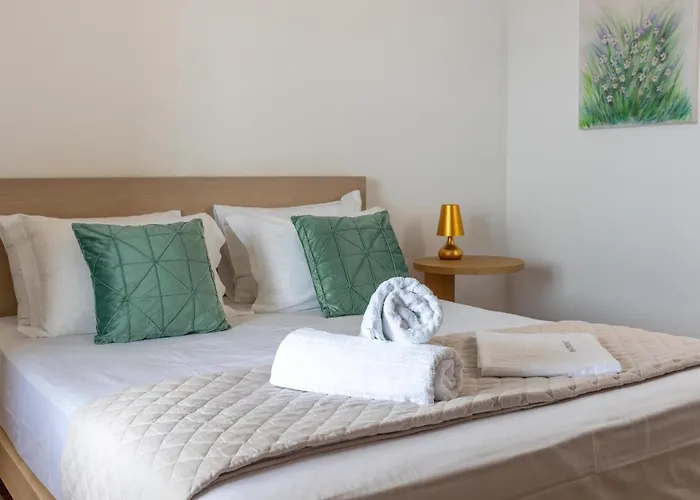 Bella Andros Villa *