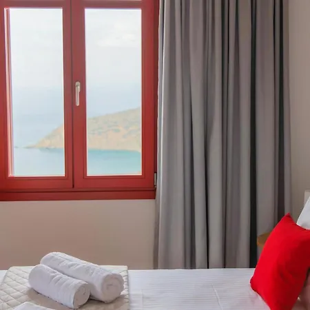 Bella Andros